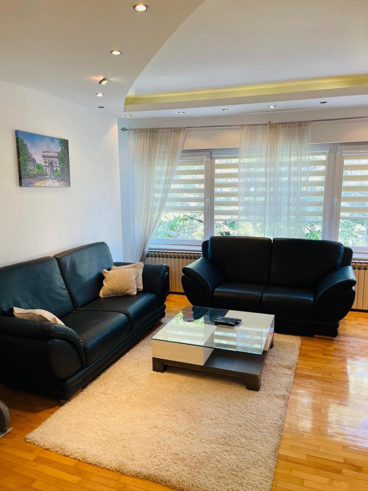 Urban Stay Скоп'є Екстер'єр фото